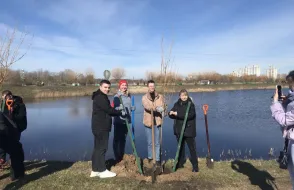 Студенты факультета истории и МК приняли участие в областном субботнике